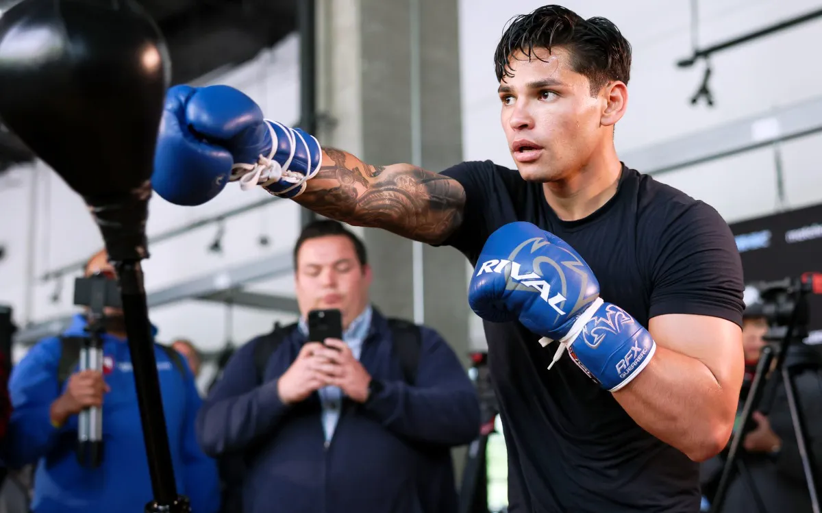 Ryan García luce sus armas para su choque contra Rolly Romero